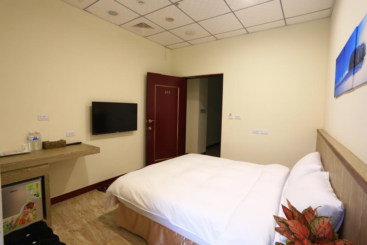 Changju Hotel-附免費停車位 T'ai-tung Extérieur photo