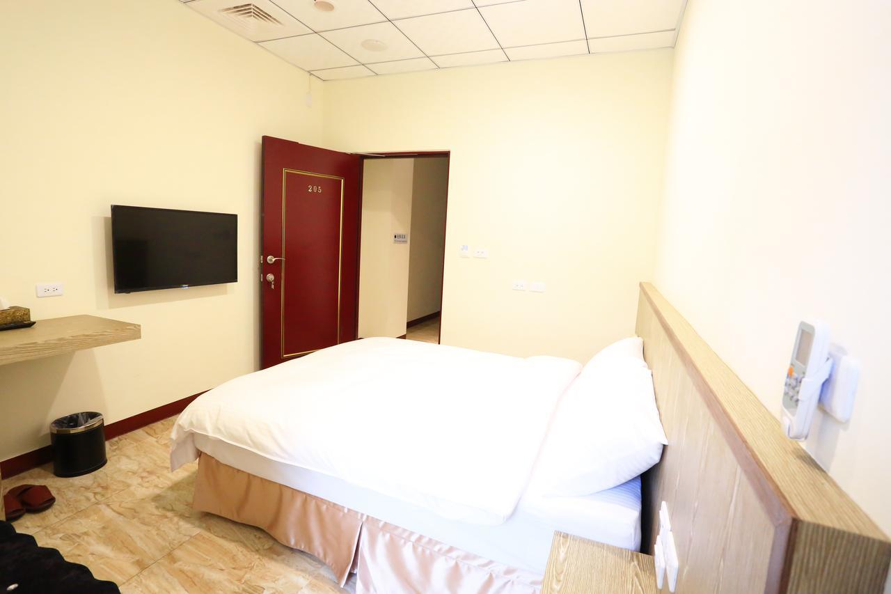 Changju Hotel-附免費停車位 T'ai-tung Extérieur photo
